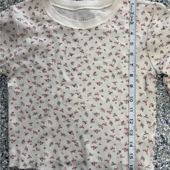 PacSun White and Red Floral Long Sleeve Tee - Picture 6 of 7